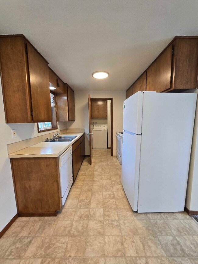 Foto del edificio - 1451 Cedar St