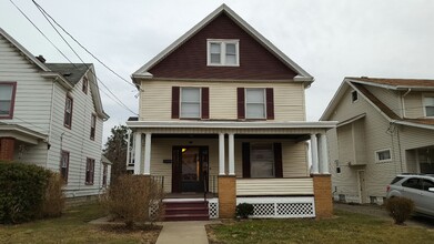 Building Photo - 936 Beckford St