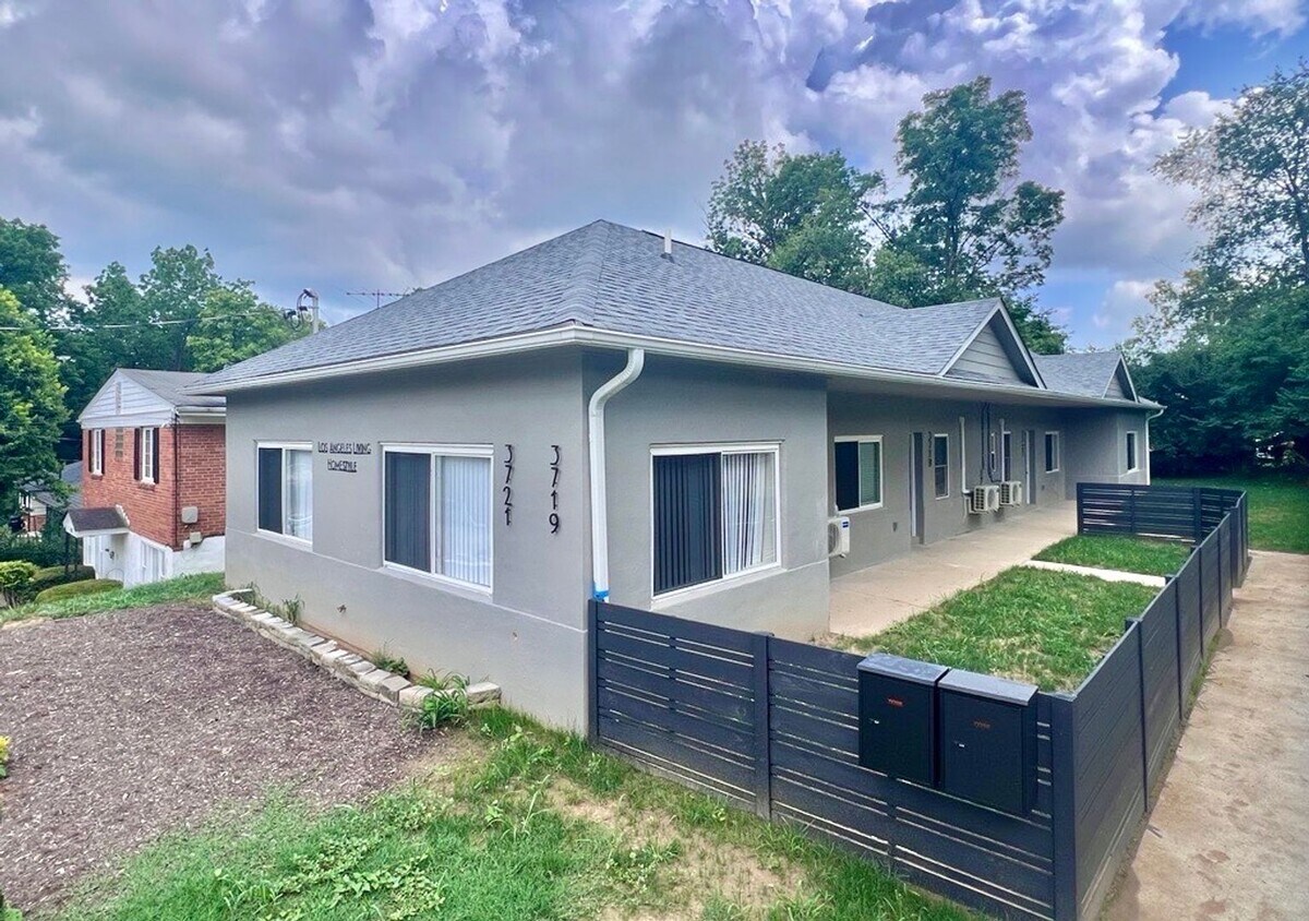 Foto principal - 3719-3721 Kirkup Ave