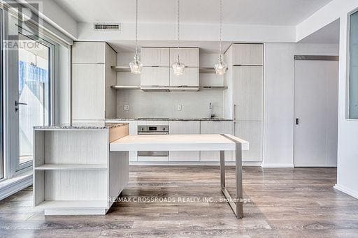 Photo du bâtiment - 197 Yonge St