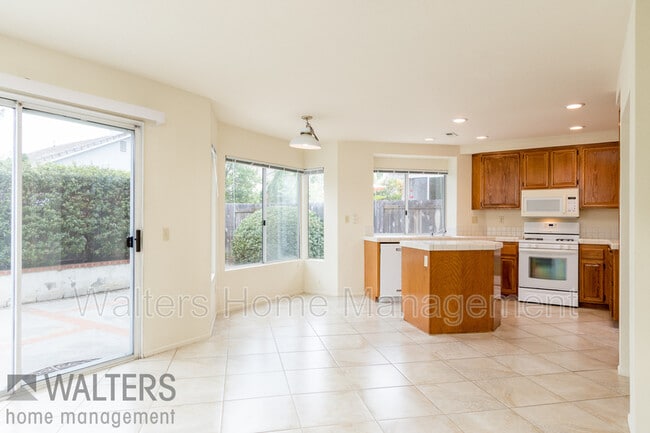 Building Photo - 14864 Fox Hunt Ln