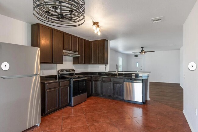 Building Photo - 1400 Poppy Seed Ln