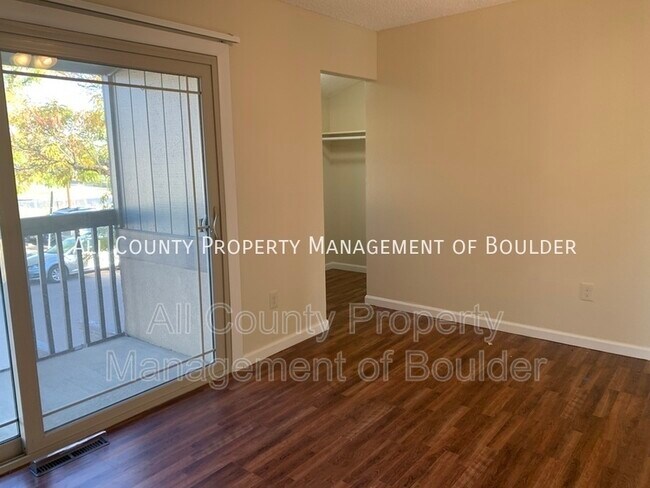 Foto del edificio - 800 W Moorhead Cir