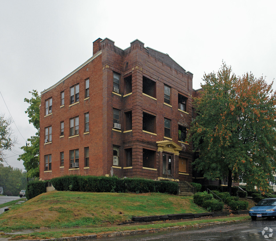 Building Photo - Leamington Apartments