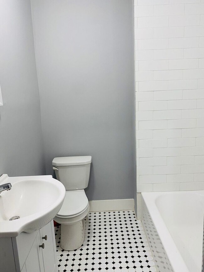 Building Photo - Anika Homes 3 Bedroom