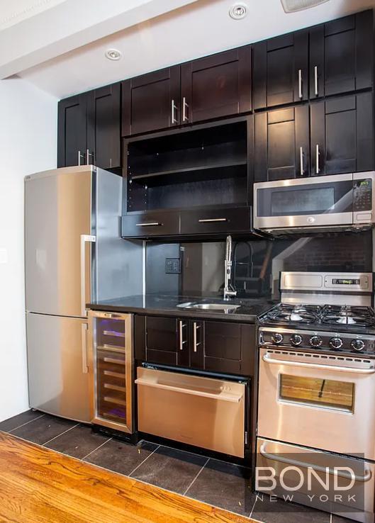 Foto del edificio - 221 Mott St