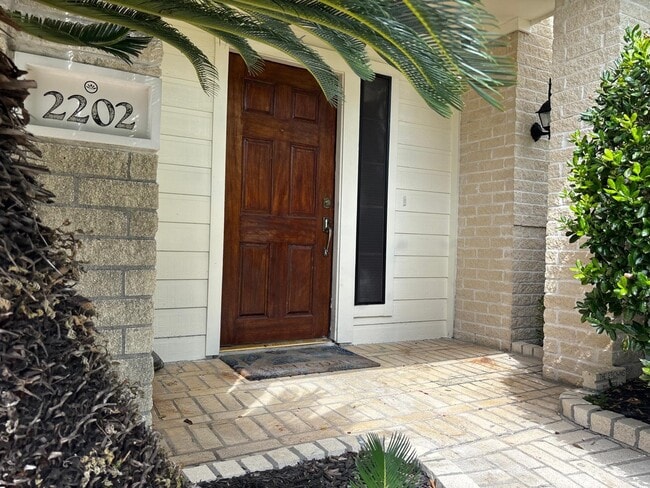 Foto del edificio - 2202 Laurel Branch Way
