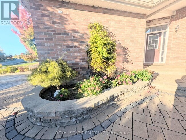 Building Photo - 104 Bridgestone Dr