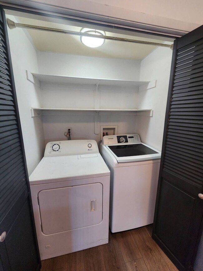 Foto del edificio - MUST SEE!!! Move in Ready! 3 Bedroom Home