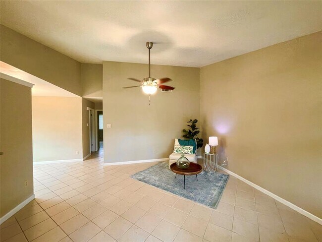 Foto del edificio - 7705 Croftwood Dr