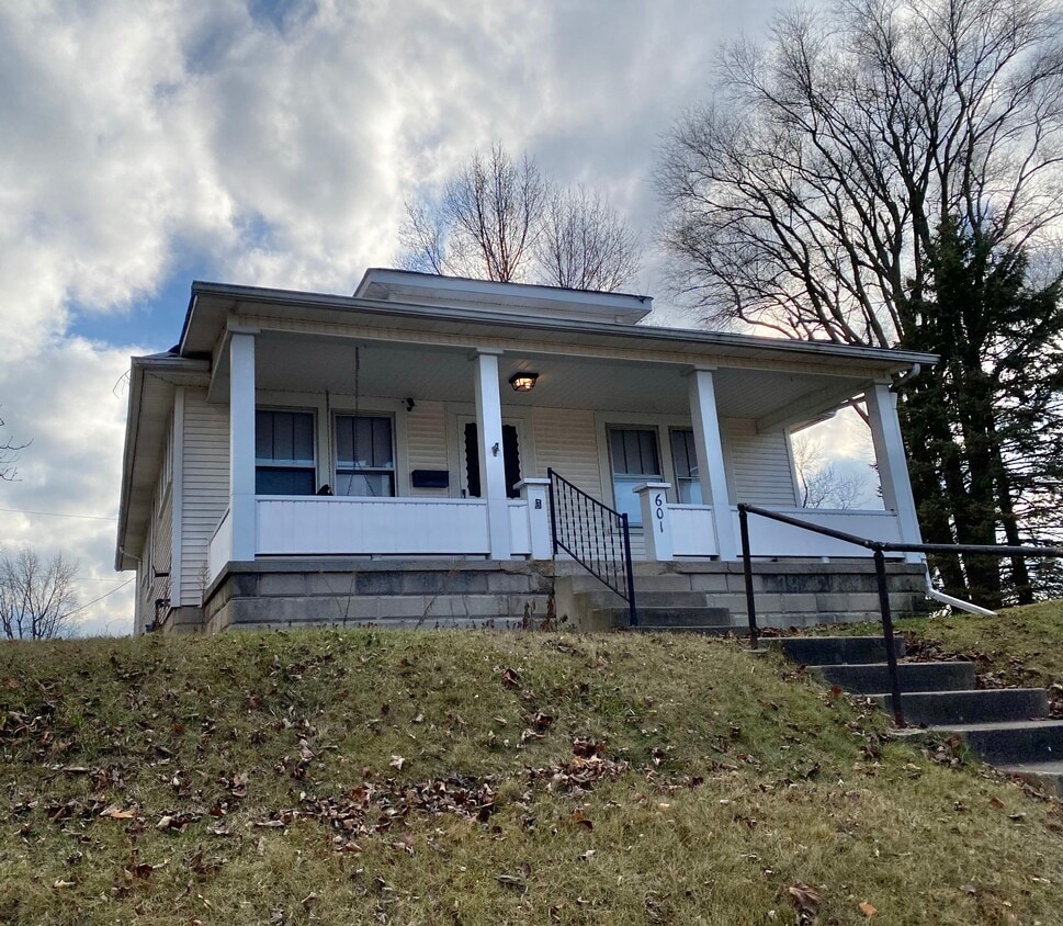 601 Clark Ave, Piqua, OH 45356 House Rental in Piqua, OH