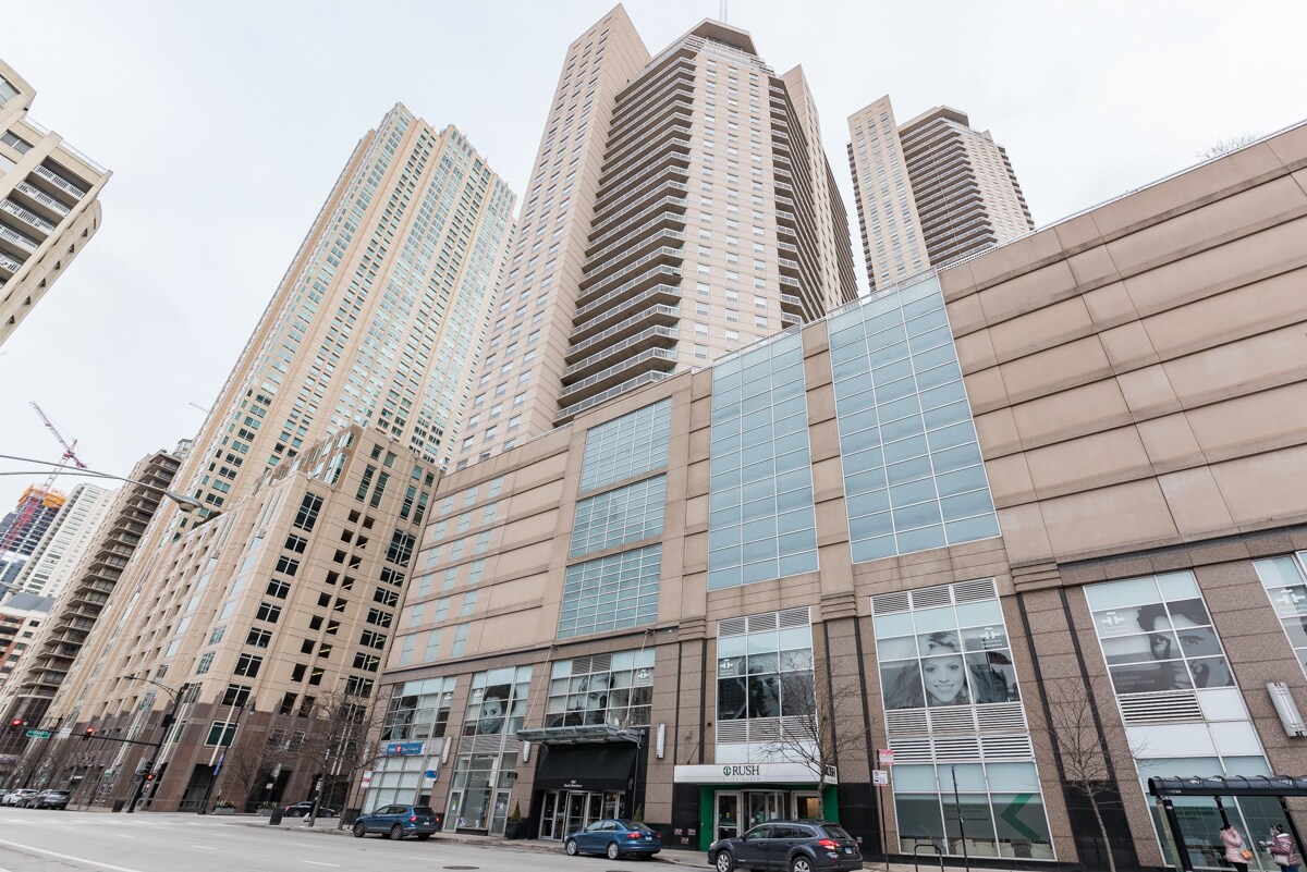 Foto principal - 545 N Dearborn St