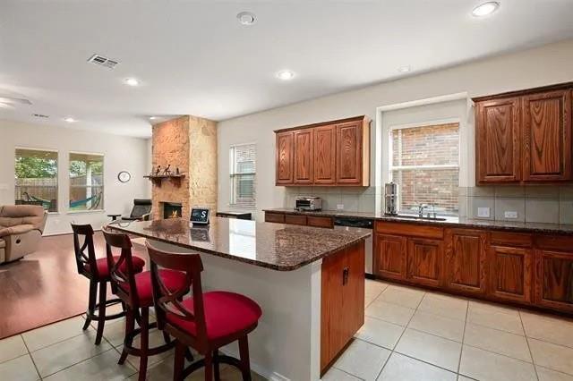 Foto del edificio - 6939 Chackbay Ln