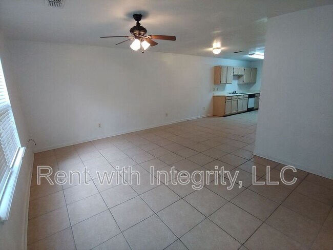 Foto del edificio - 1285 Rumba Ln