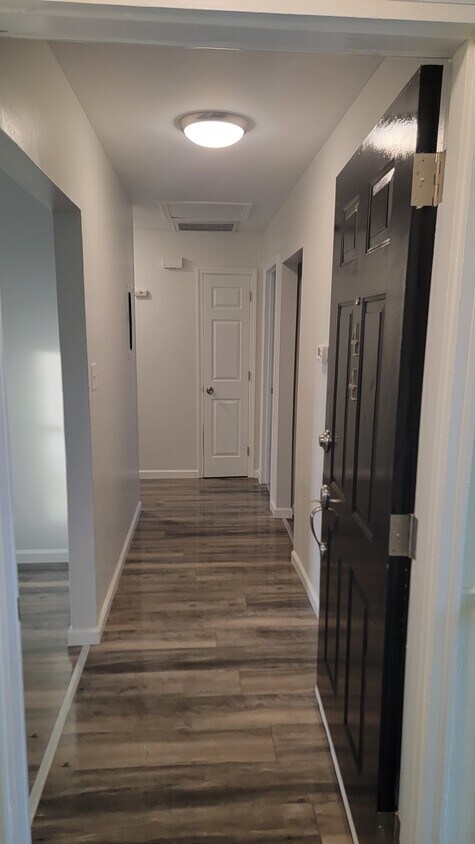 Front Entrance - 201 Shipman Rd