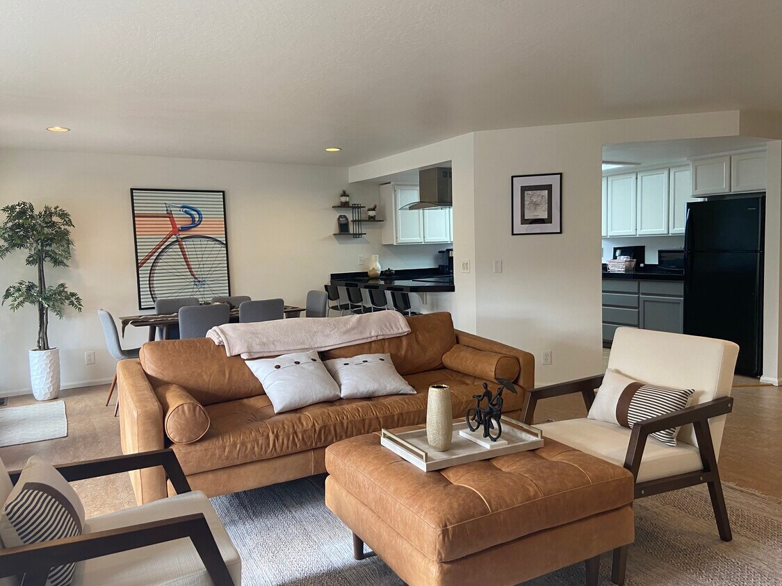 Foto principal - 2724 Dayna Ln