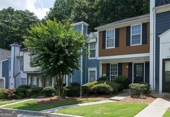 Foto del edificio - 6622 Wellington Square