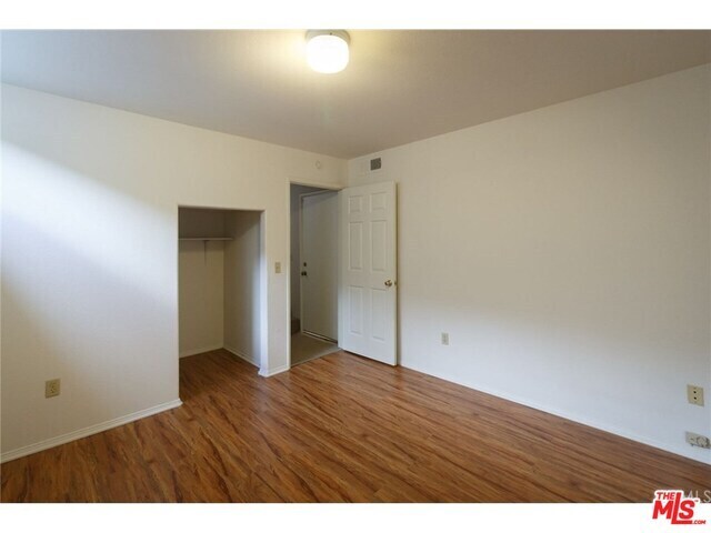 Foto del edificio - 1742 W 147th St
