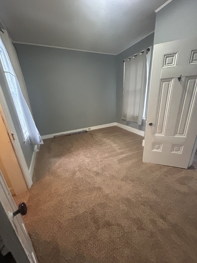 Building Photo - 1 Bedroom Apartment in Leicester - Available August 15th, 2026