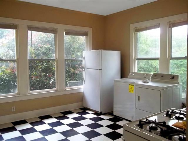 Foto del edificio - 218 N Windomere Ave