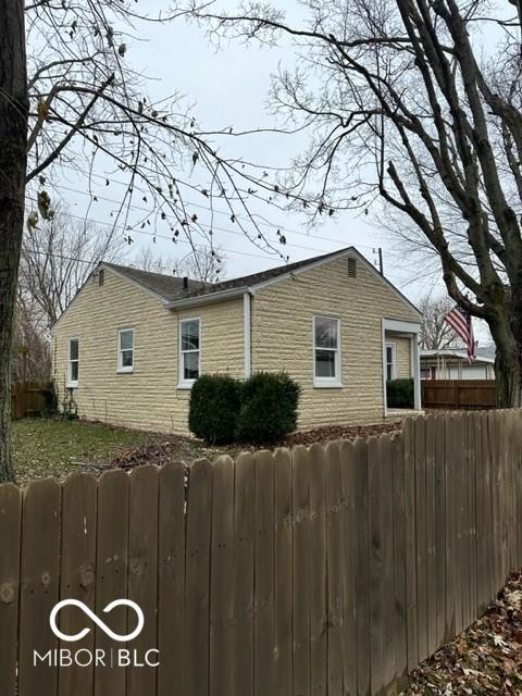 Foto del edificio - 10 Commerce Dr