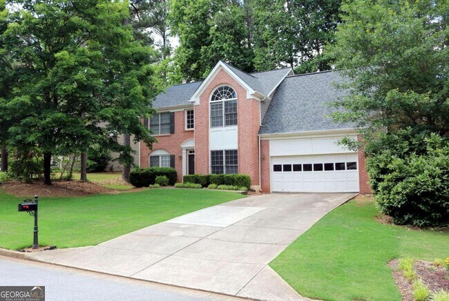 Building Photo - 1045 Vinebrook Ln