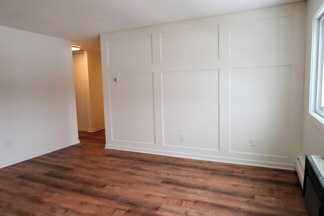 Living room - 2616 Harriet Ave S #203