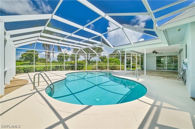 Building Photo - 167 Doral Cir