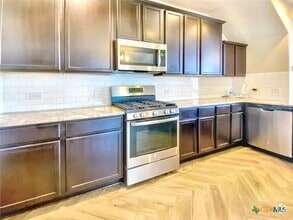 Building Photo - 1721 Arbor Knot Dr