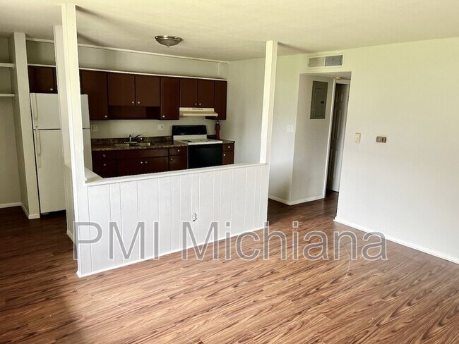 Building Photo - 2024 Lathrop St