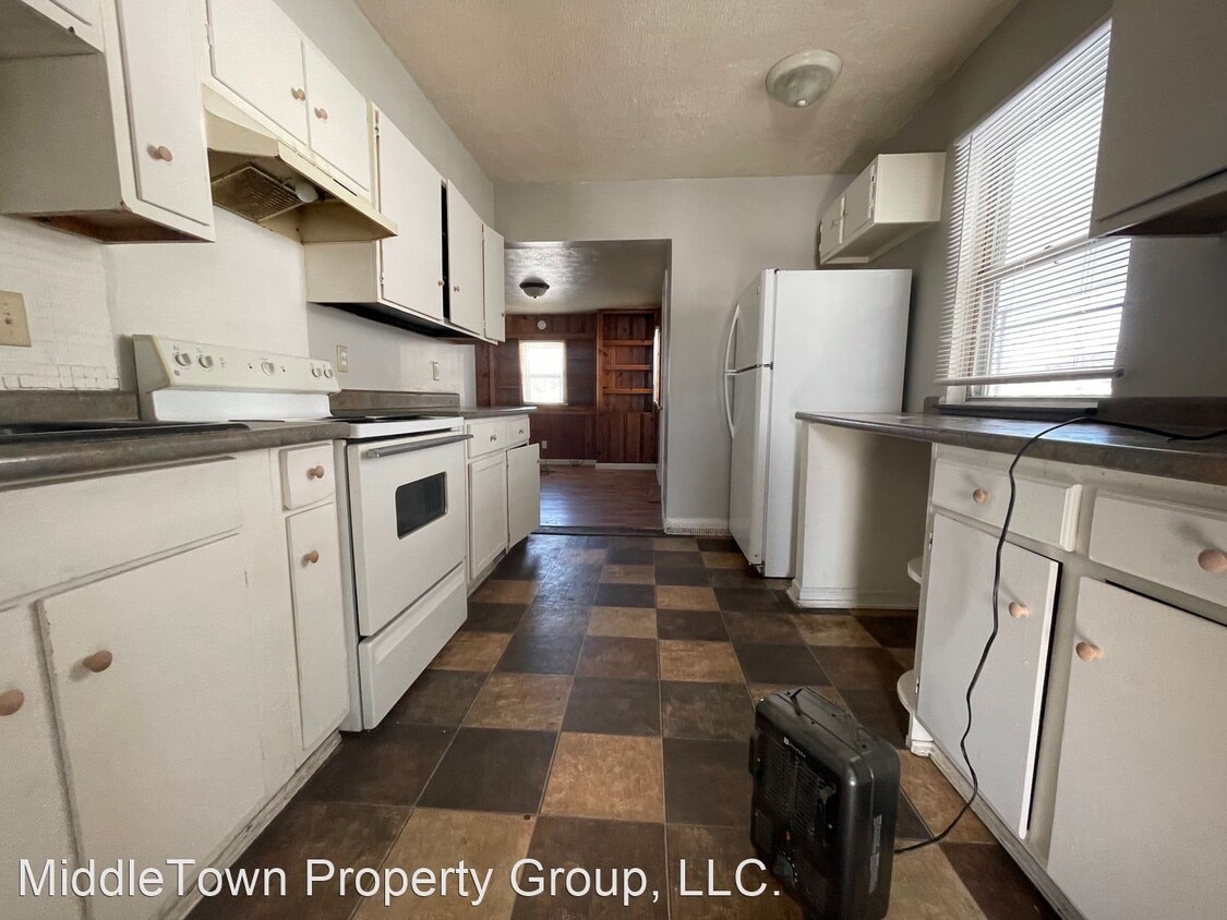 Primary Photo - 3 br, 1 bath House - 1906 E 25th St.
