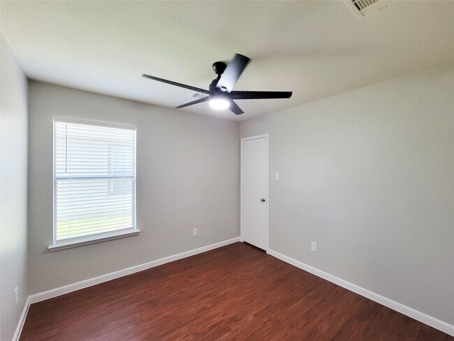 Building Photo - 2911 Rustling Chestnut St