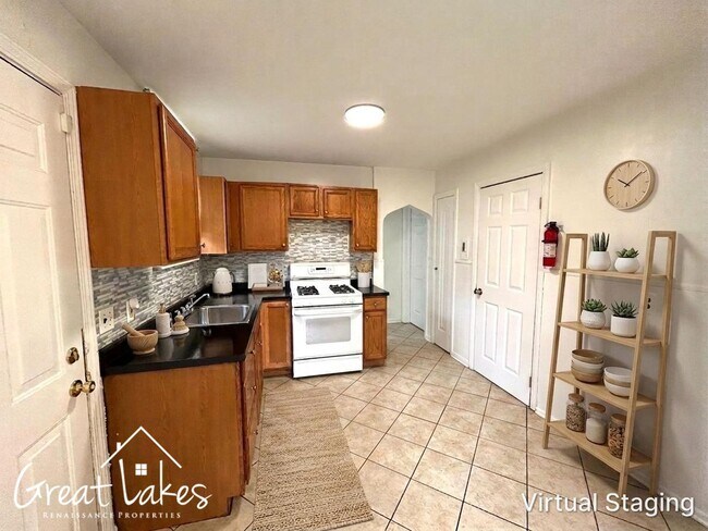 Foto del edificio - Lovely 3 Bedroom 1 Bathroom now available for rent