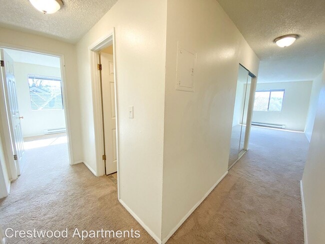 Building Photo - 3626 Fremont Ln N