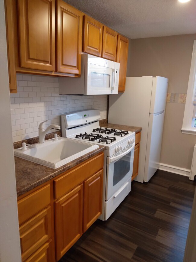 Building Photo - 2853 Benner St