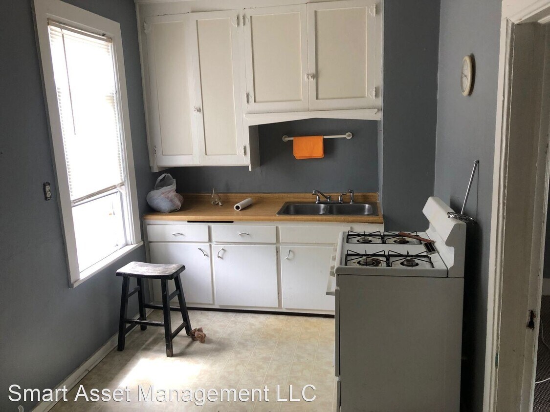 Foto principal - 2467 S Burrell St