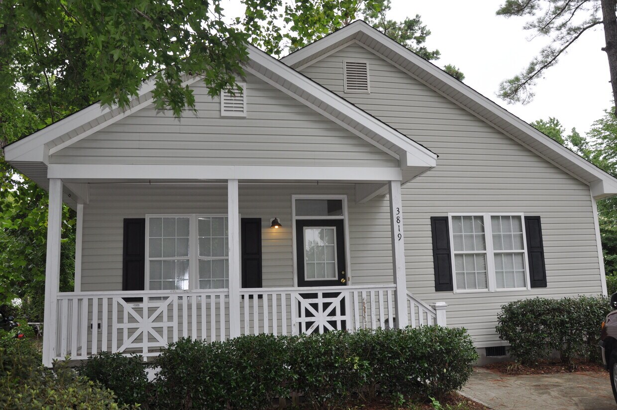 Primary Photo - 3819 Garden Ave
