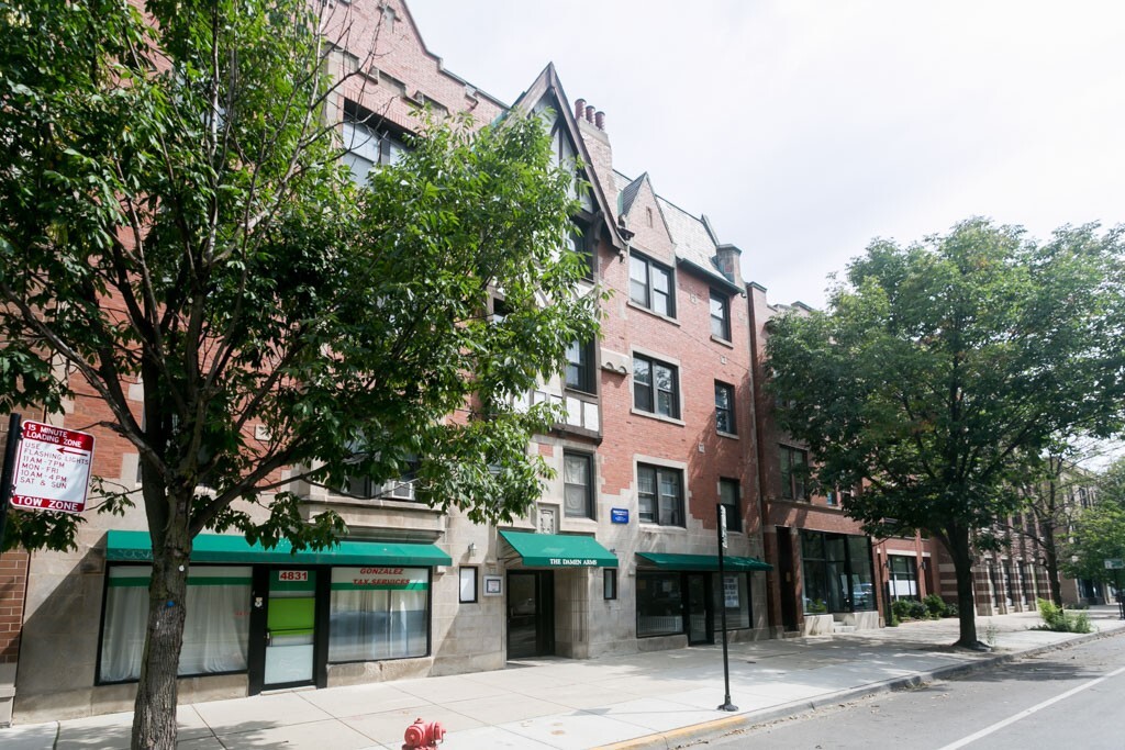 Primary Photo - 4832 N Damen Ave