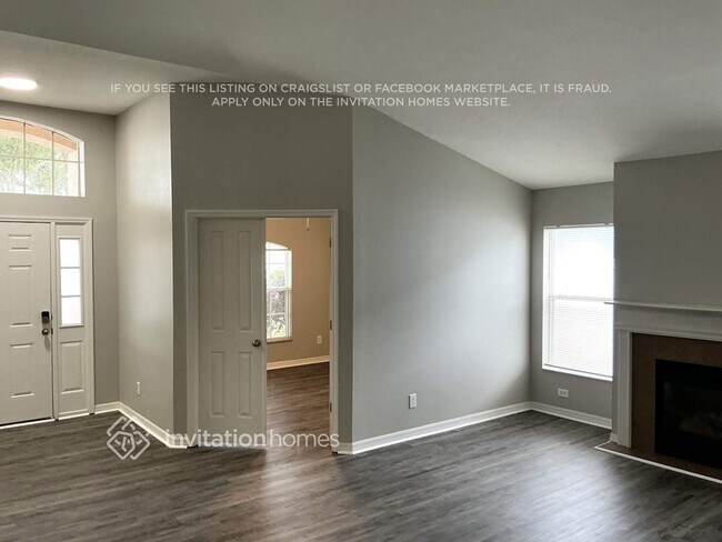 Foto del edificio - 1428 Tawnyberry Ct