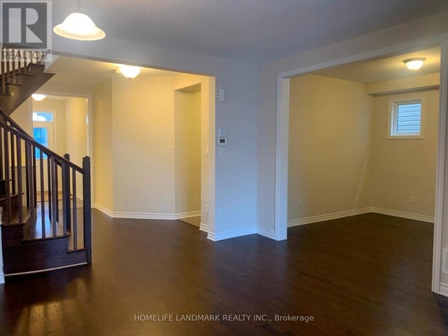 Building Photo - 753 Rosehill Ave