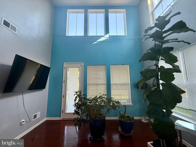 Building Photo - 33339 Lone Cedar Landing