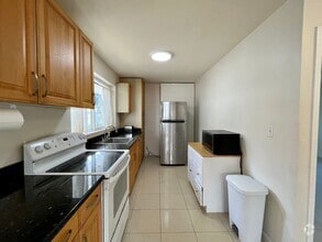 Building Photo - 2139 Mahalo St