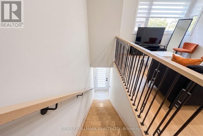 Building Photo - 5 Norbury Crescent