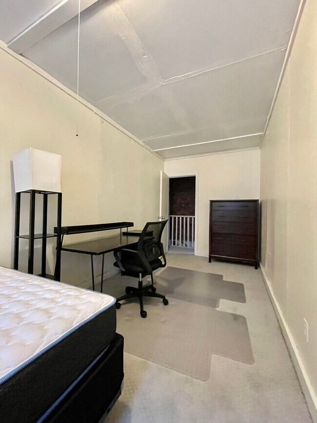 Foto del edificio - 180 Naples Rd