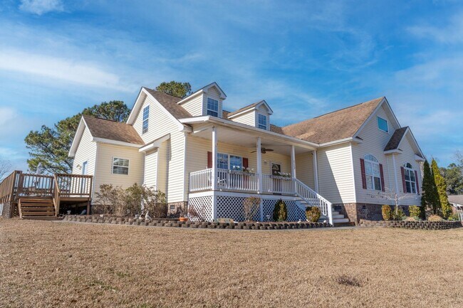 Foto del edificio - 113 Gladys Ln