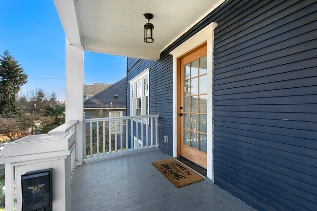 Building Photo - 4215 S Lucile St