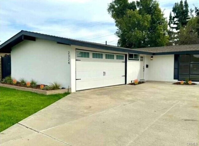 Foto del edificio - 2324 W Palm Ave