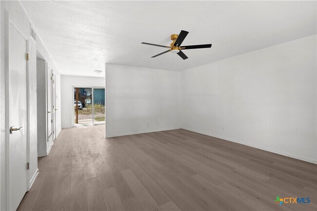 Foto del edificio - 2213 B Valley Forge Ave