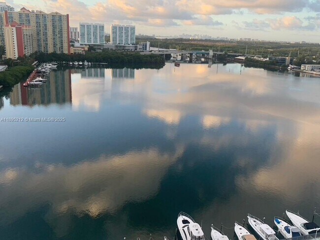 Foto del edificio - 250 174th St