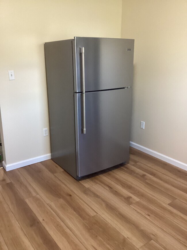 Foto del edificio - 614 McAlpine St